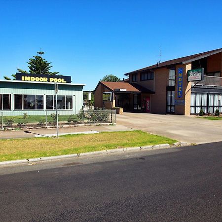 Majestic Motel Horsham Exterior photo